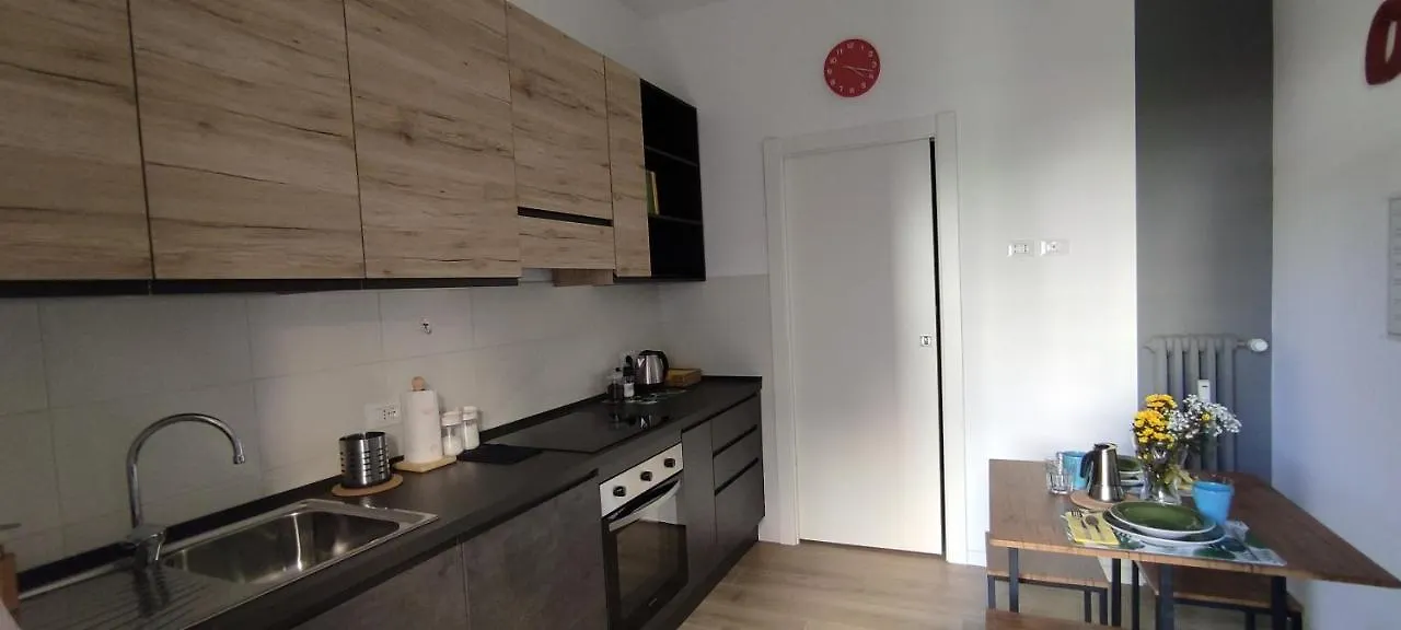 Interno Nove - Appartamento A Corsico